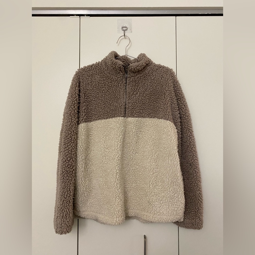 Two tone fluffy Sherpa quarter zip